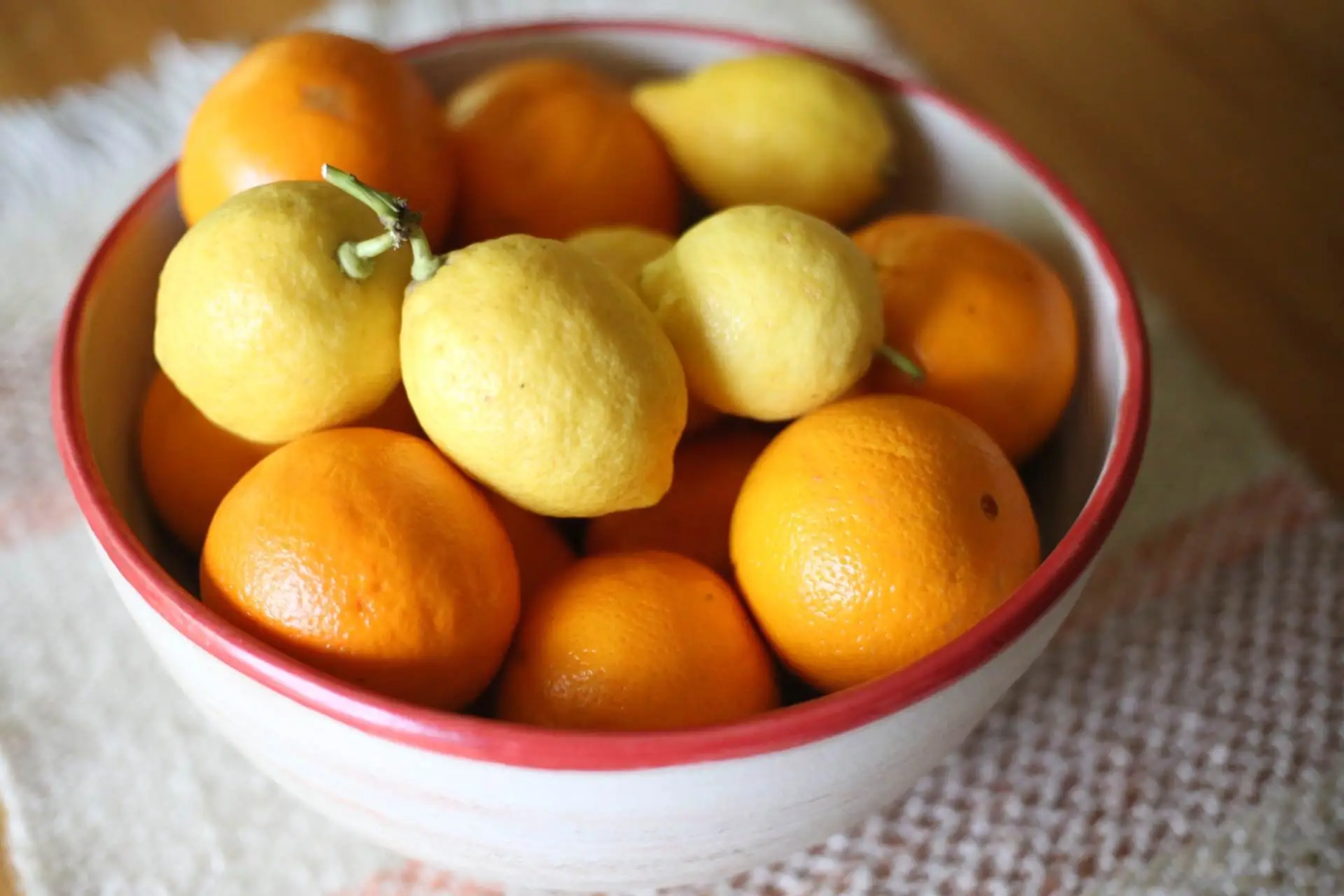 citrus_bowl2 - CERES Fair Food Bowl of freshly picked citrus